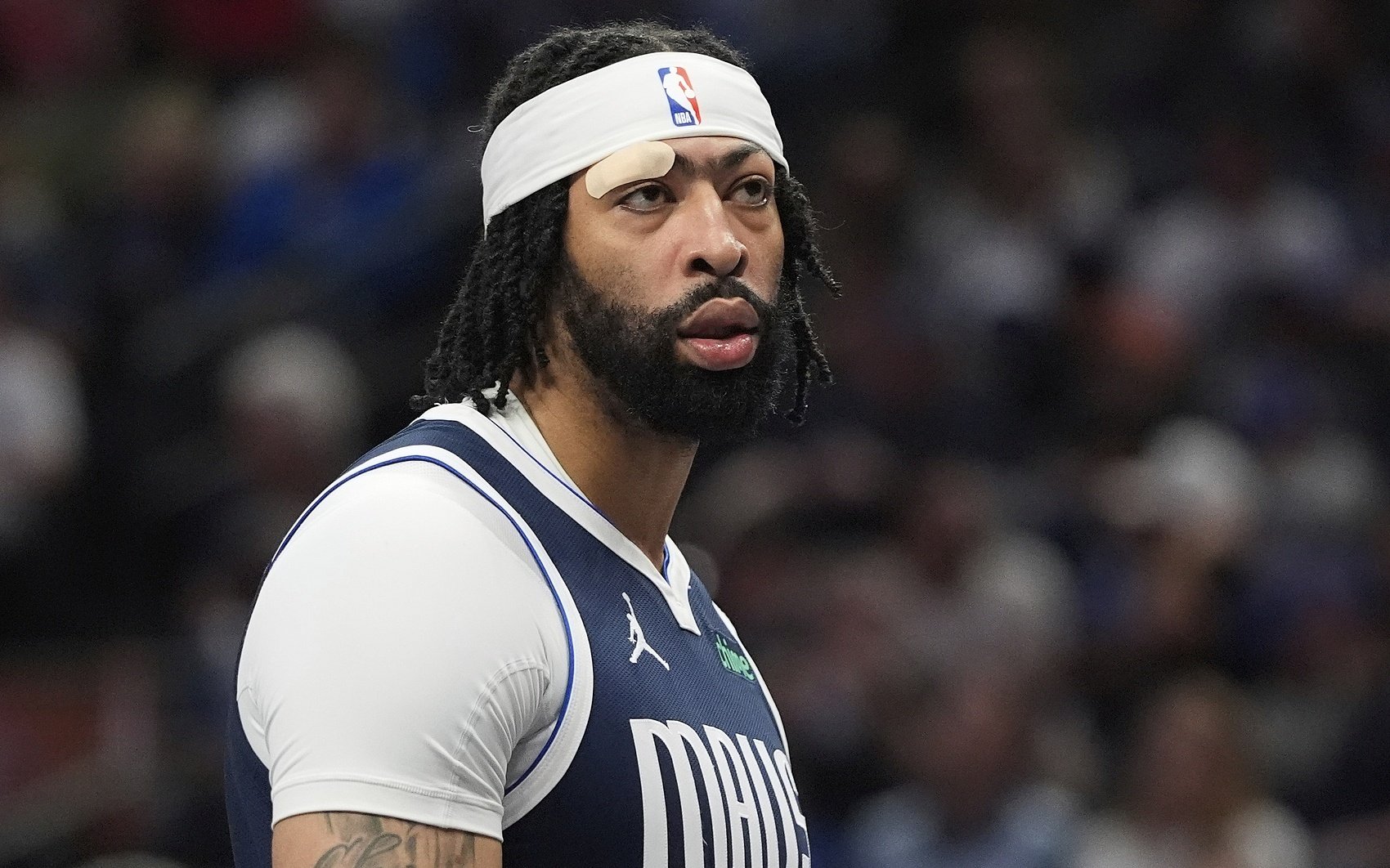 巴黎刷新世界纪录，浓眉教练激动落泪！(大巴黎历届教练)-九游网页版直接进入