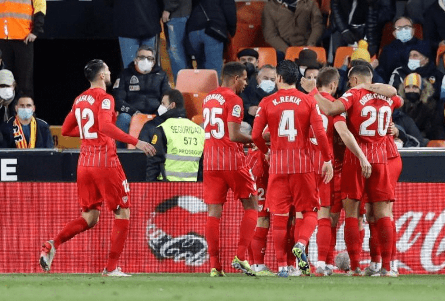 关于瓦伦西亚内部会议纪要流出：冲刺阶段主帅复盘，德国杯使命明确，赛程密集仍需轮换的信息-九游官网网页版登录